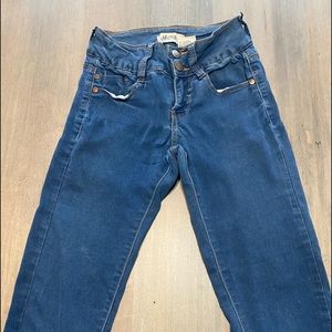 dark blue skinny high rised jeans